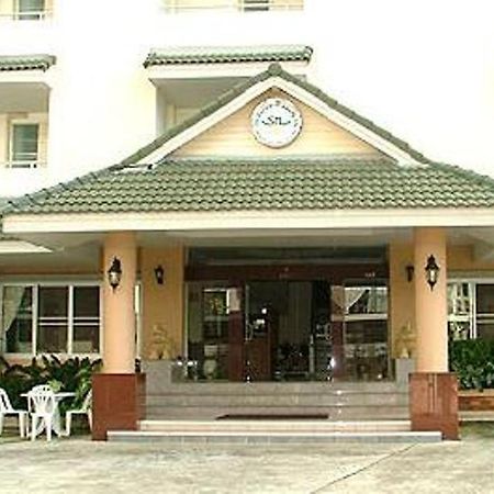 Hotel Sa-Nguan Malee Mansion Chiang Mai Esterno foto